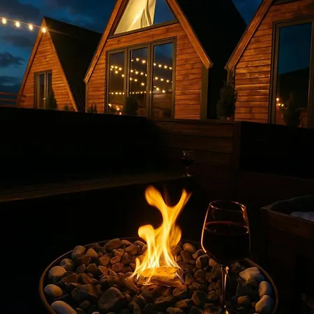 One & Kos 科斯蒂内什蒂