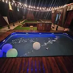 One & Kos شاليه
