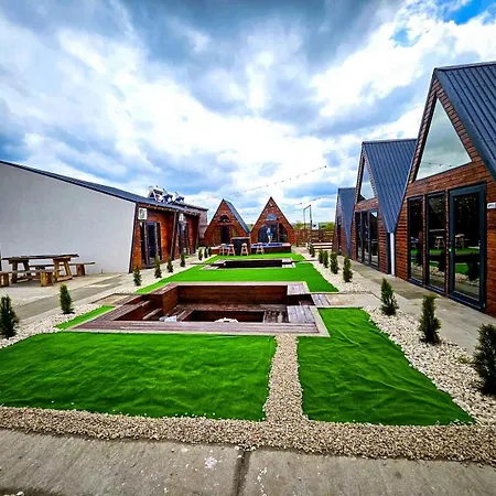 One & Kos كوستِنيست